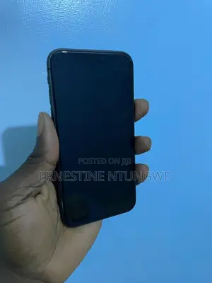 Apple iPhone 11 64 GB Black