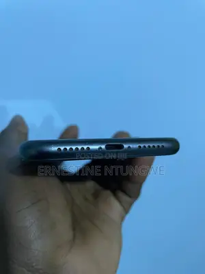 Apple iPhone 11 64 GB Black