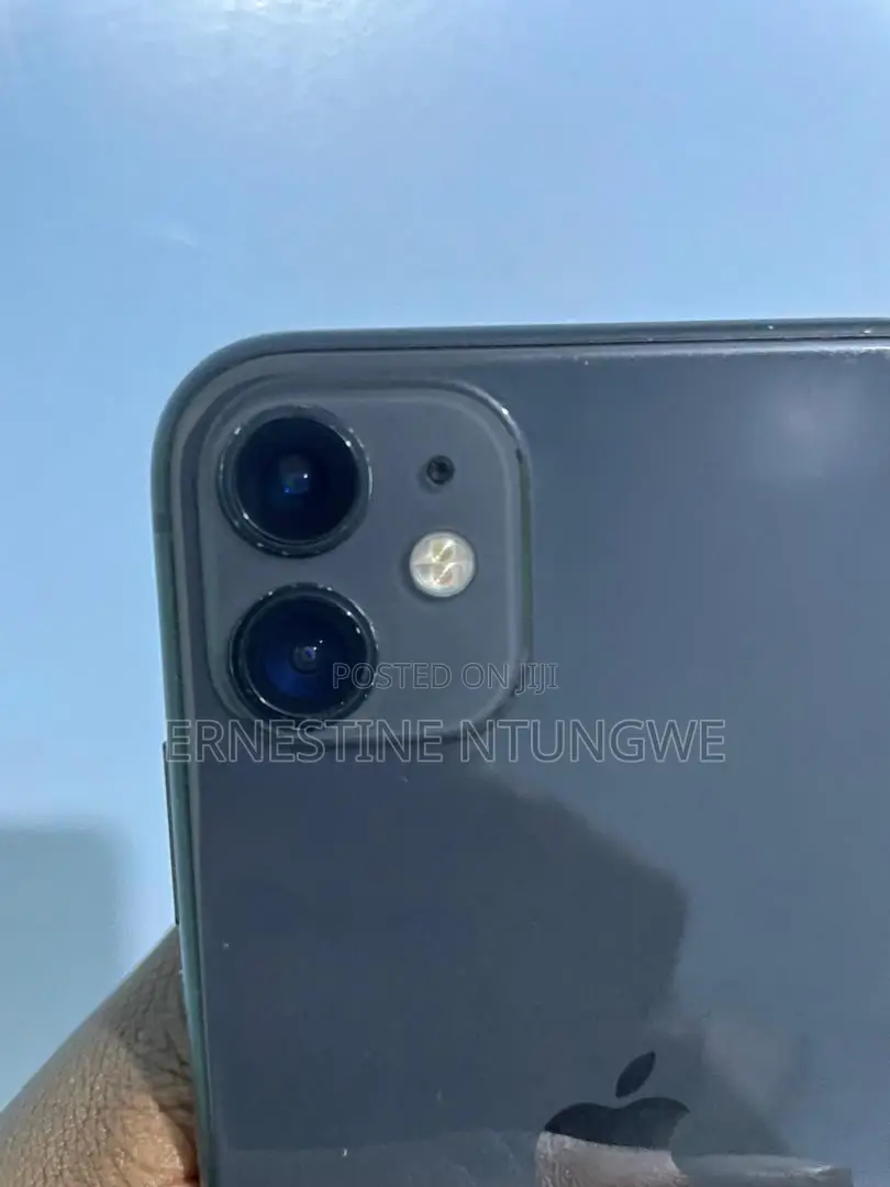 Apple iPhone 11 64 GB Black