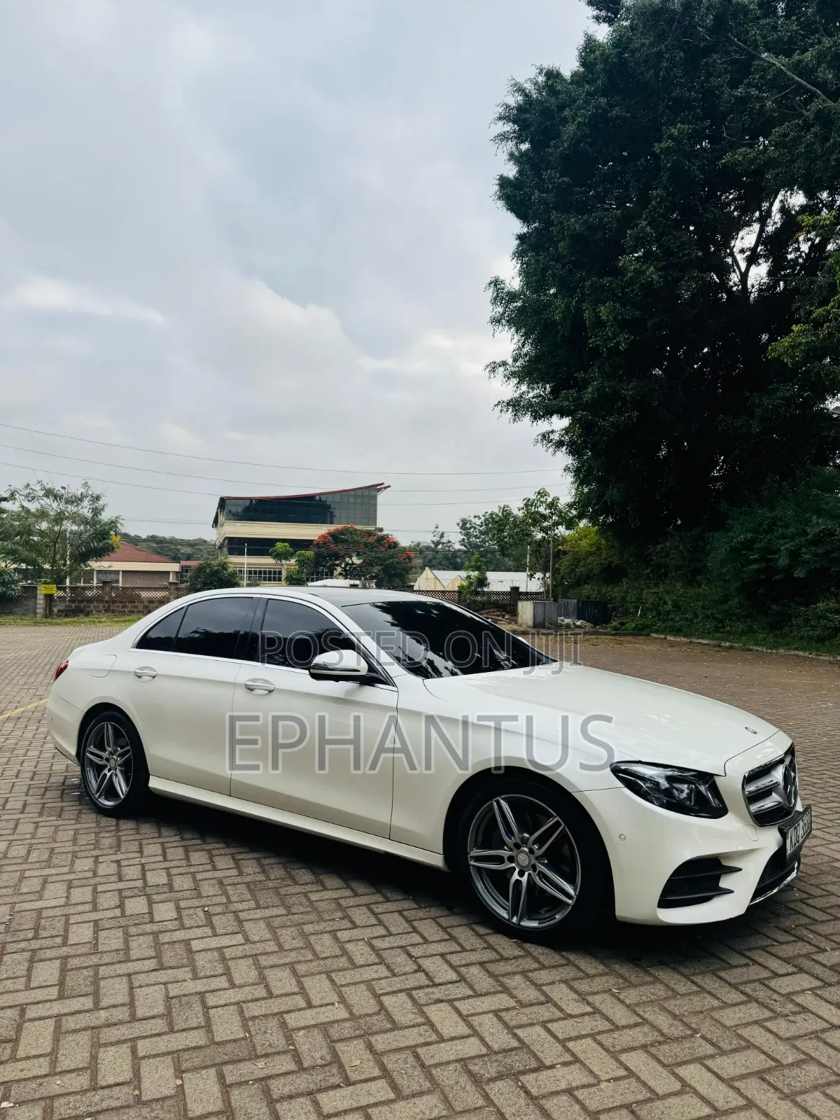 Mercedes-Benz E200 2016 White