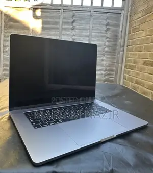 Laptop Apple MacBook Pro 2019 32GB AMD SSD 4T