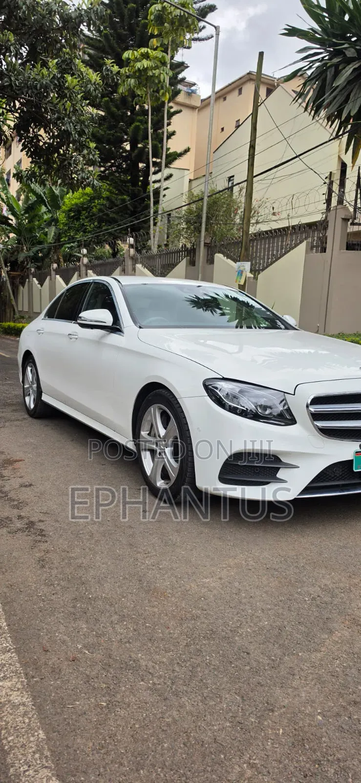 Mercedes-Benz E200 2016 White