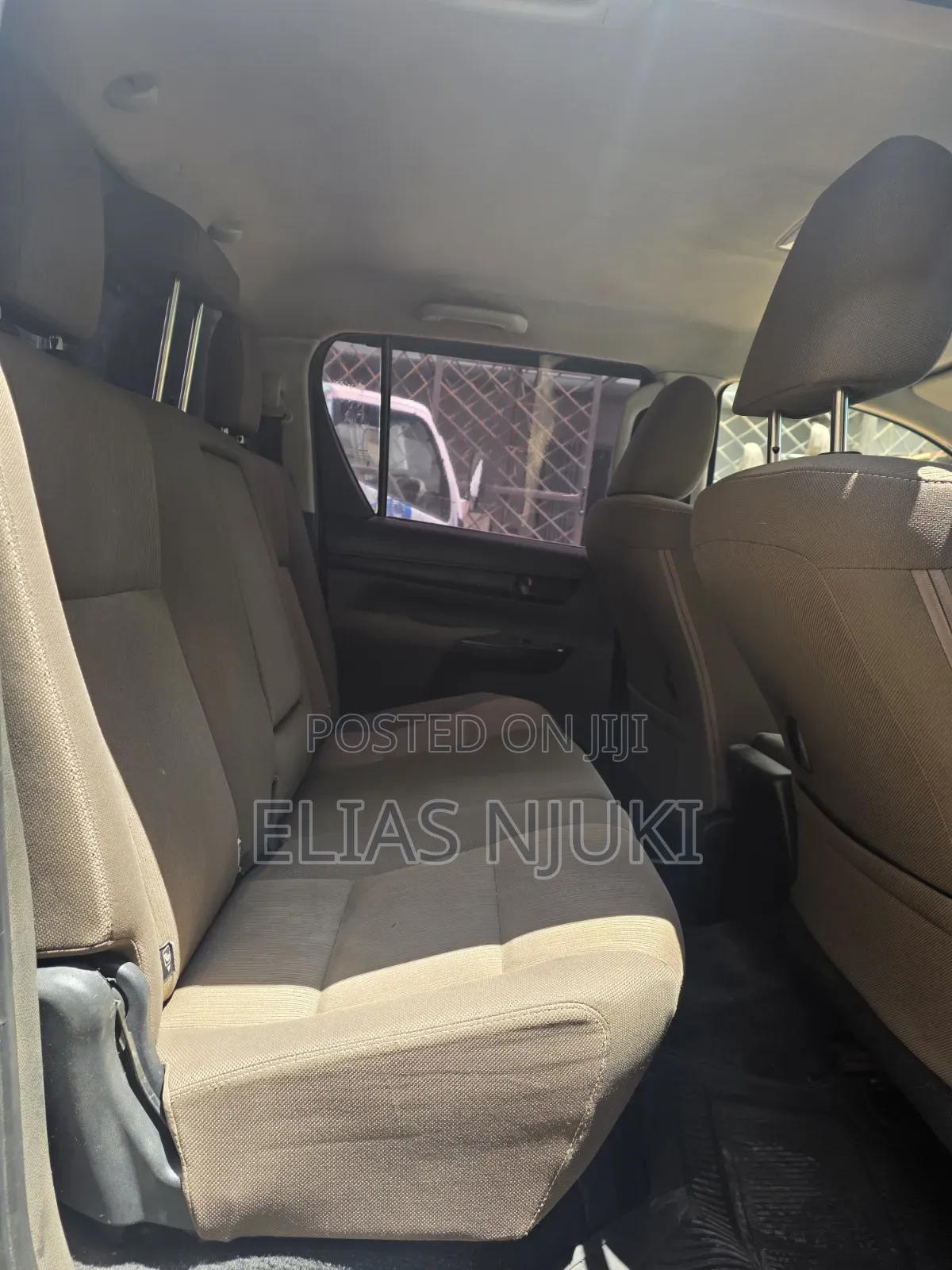 Toyota Hilux 2016 Black