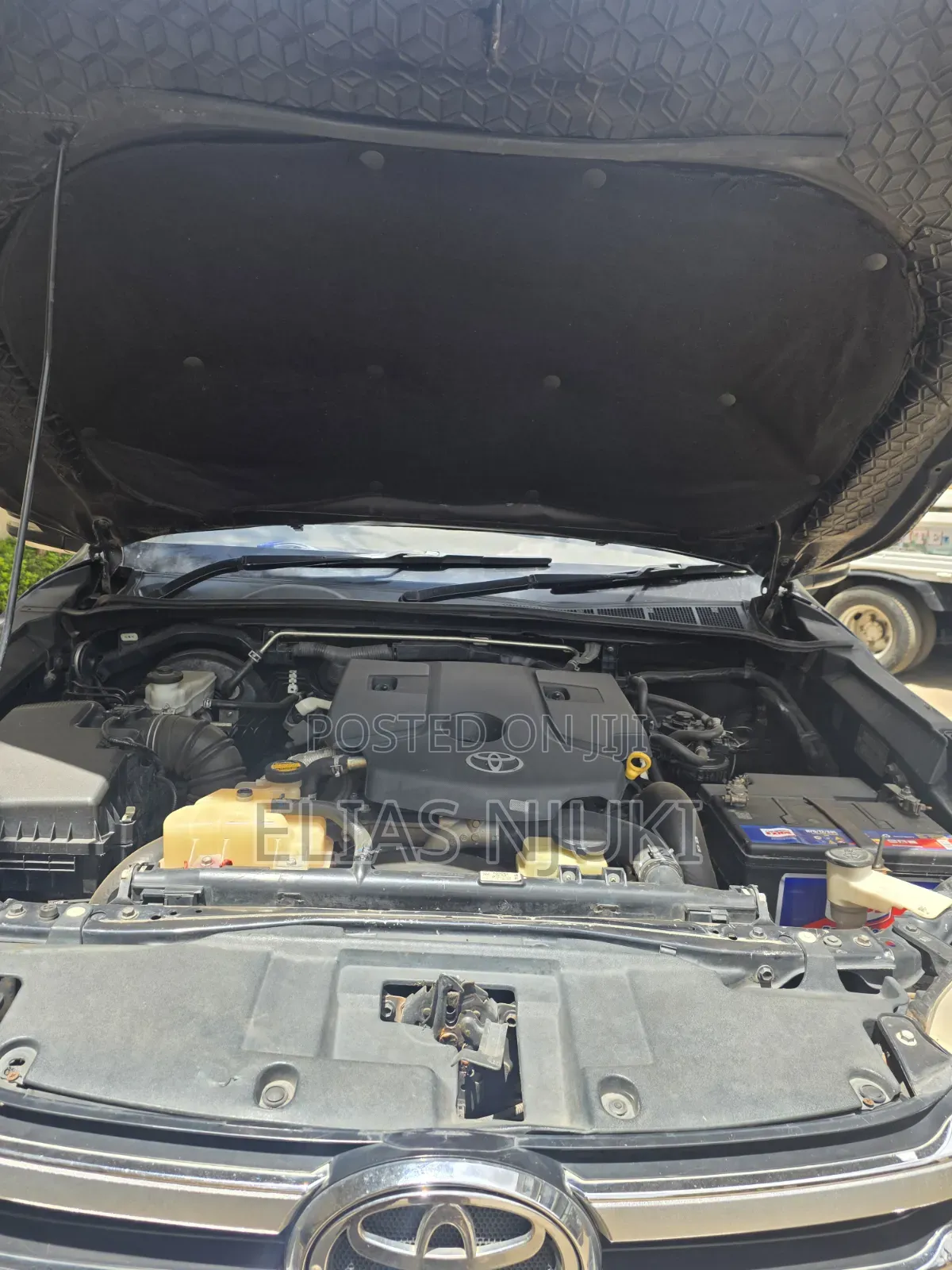 Toyota Hilux 2016 Black