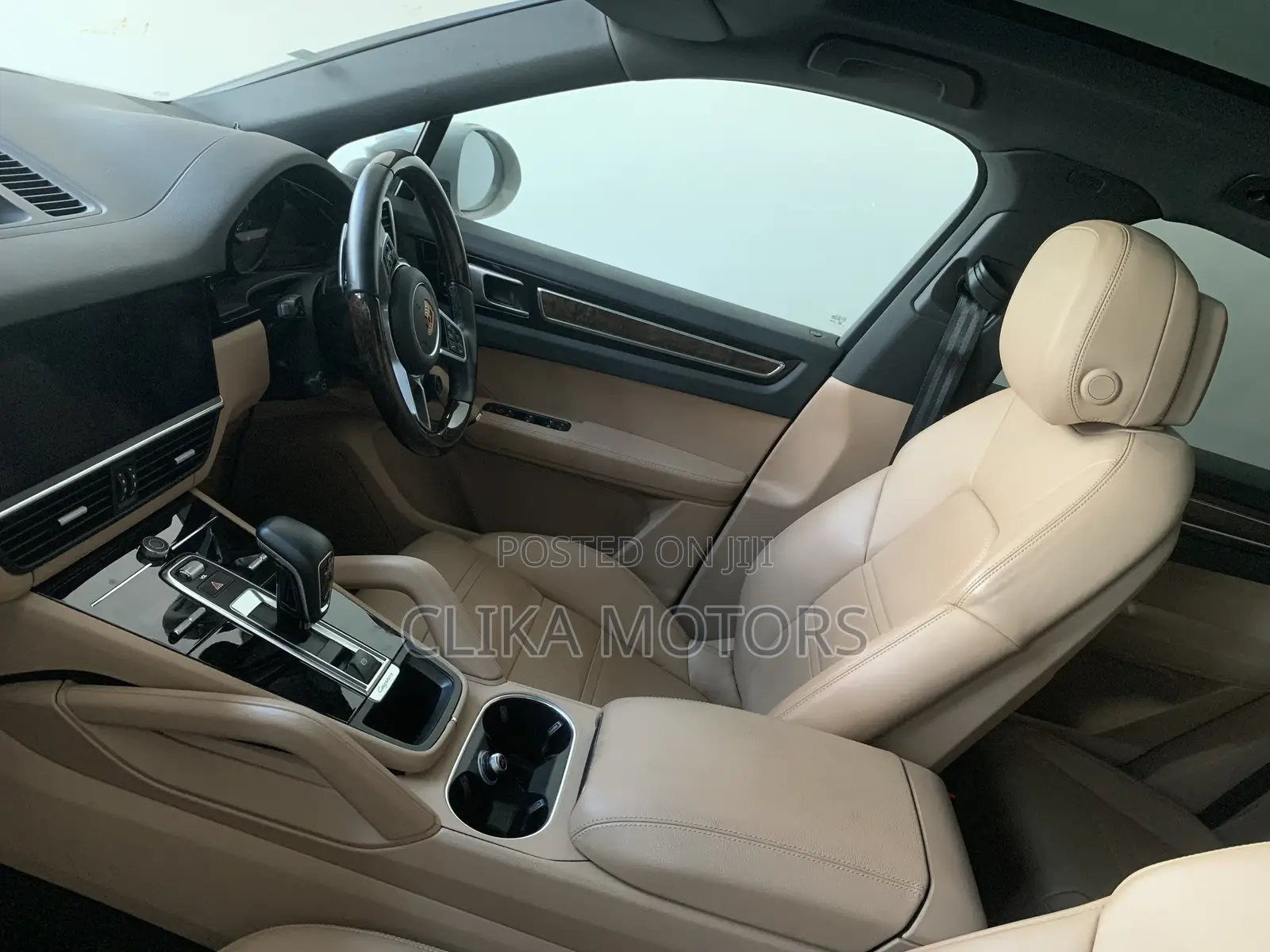 Porsche Cayenne S AWD 2019 Beige