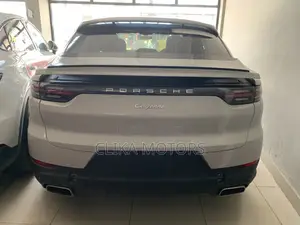Porsche Cayenne S AWD 2019 Beige
