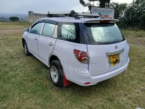 Nissan Advan 2009 White