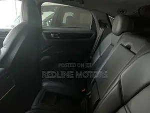 Porsche Cayenne S AWD 2019 Pearl