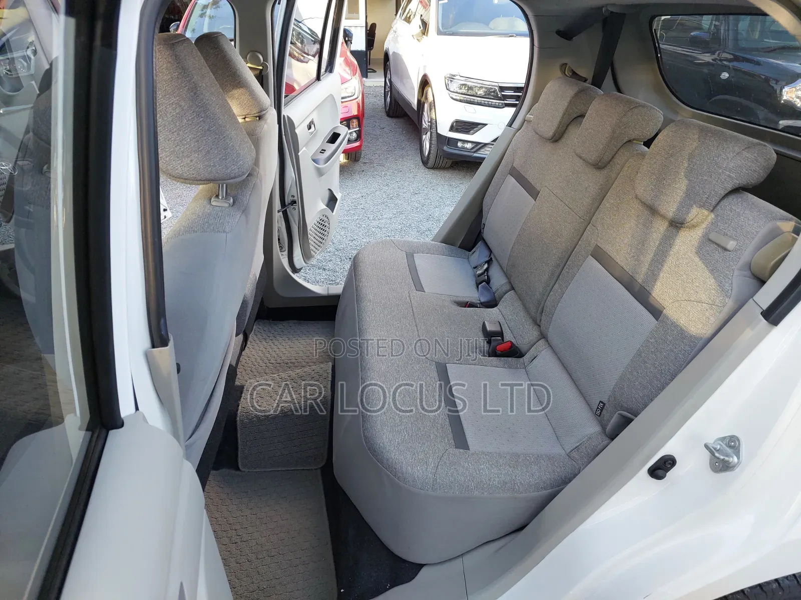 Toyota Passo 2019 White