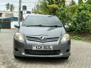 Toyota Auris 2010 Gray