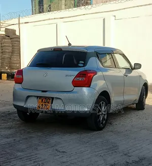 Suzuki Swift 2017 Silver