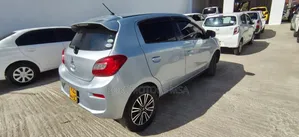Mitsubishi Mirage 2017 Silver