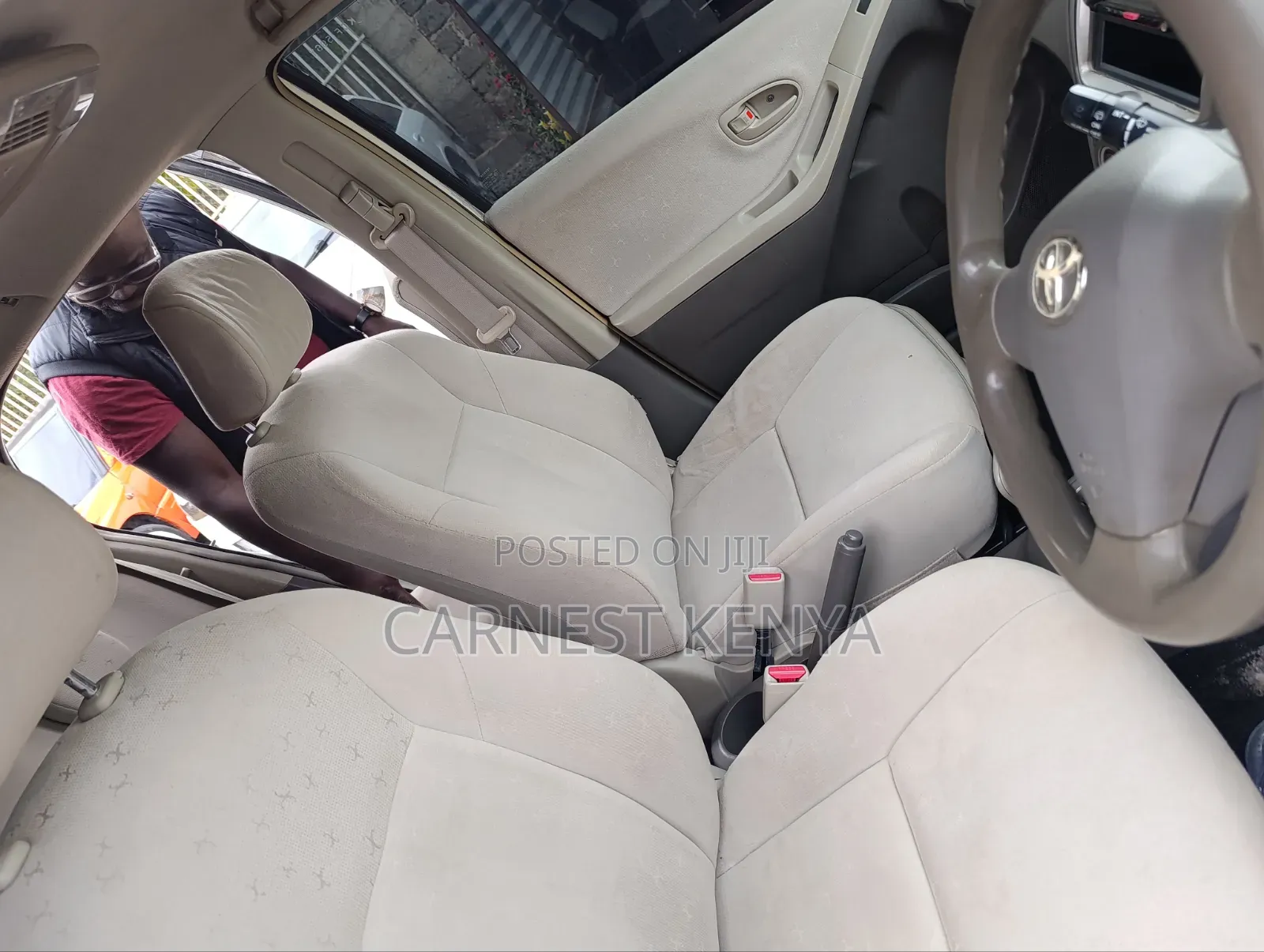 Toyota Vitz 2008 White