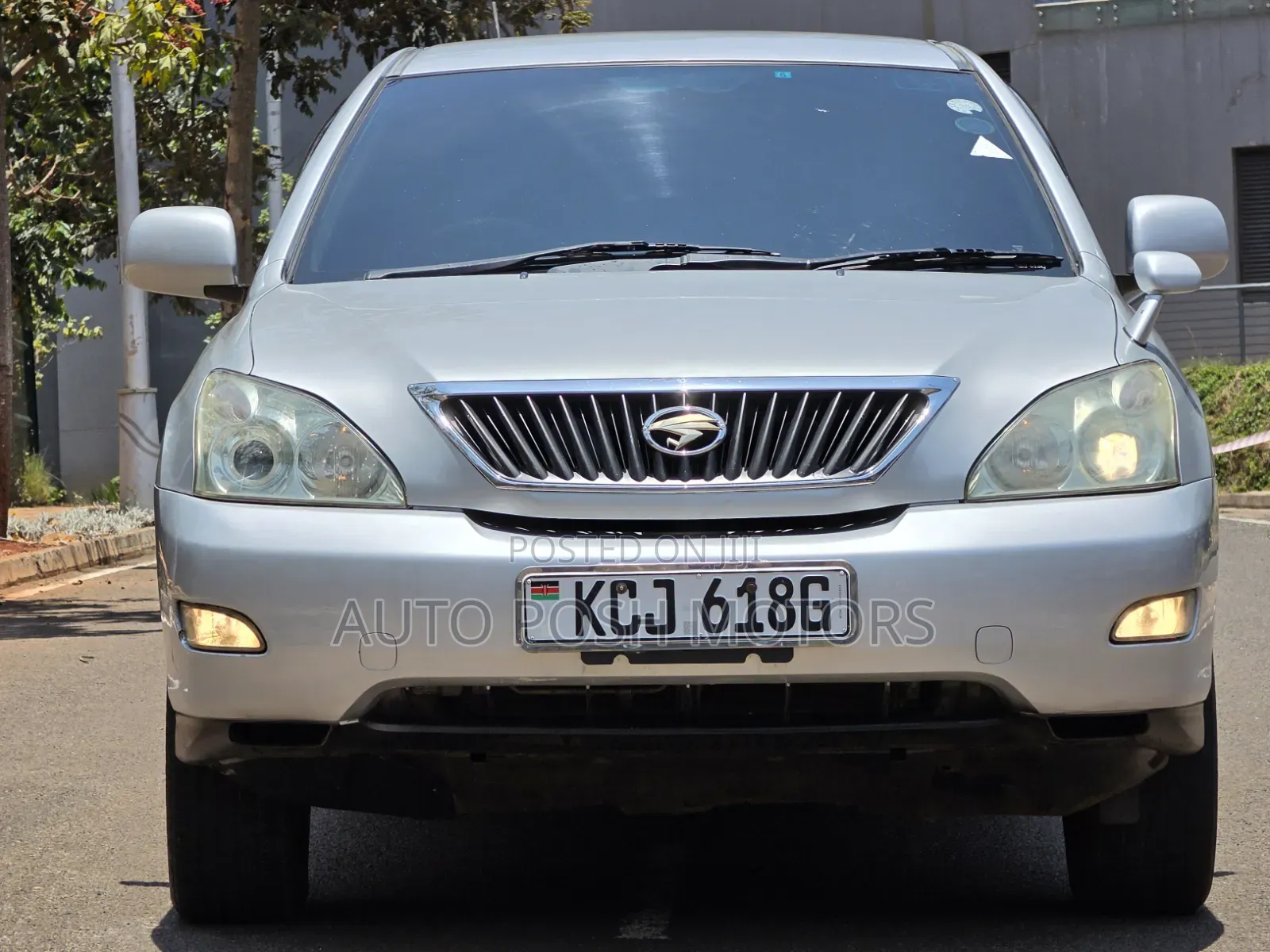 Toyota Harrier 2010