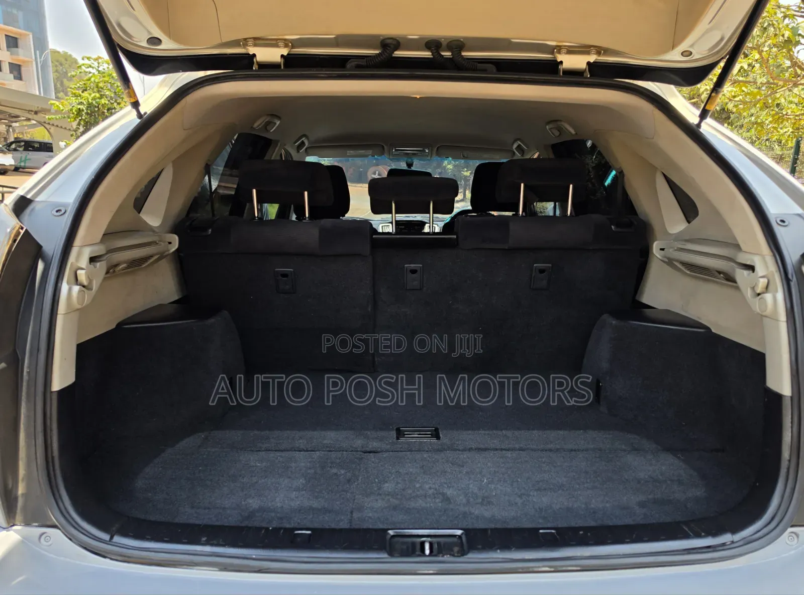 Toyota Harrier 2010