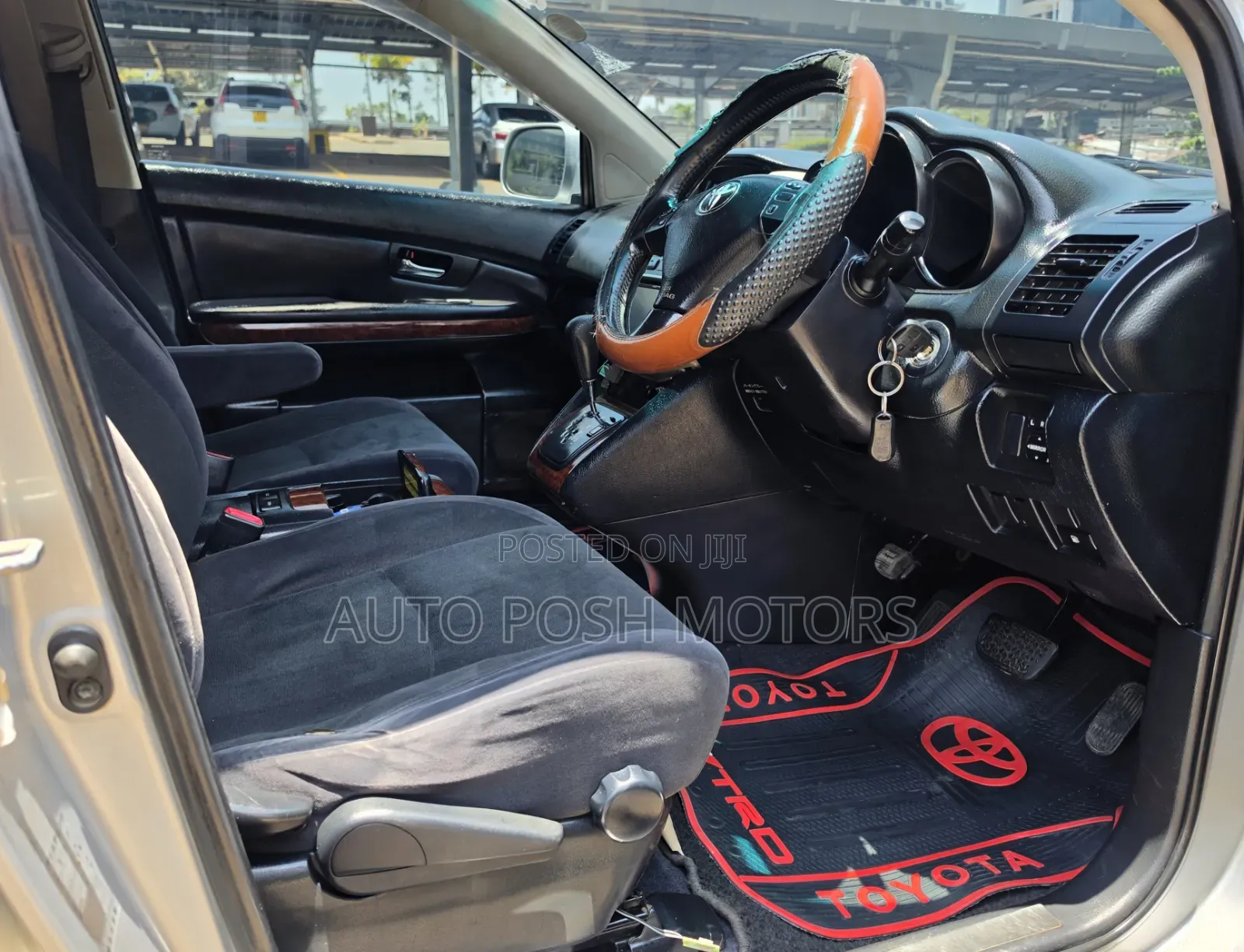 Toyota Harrier 2010