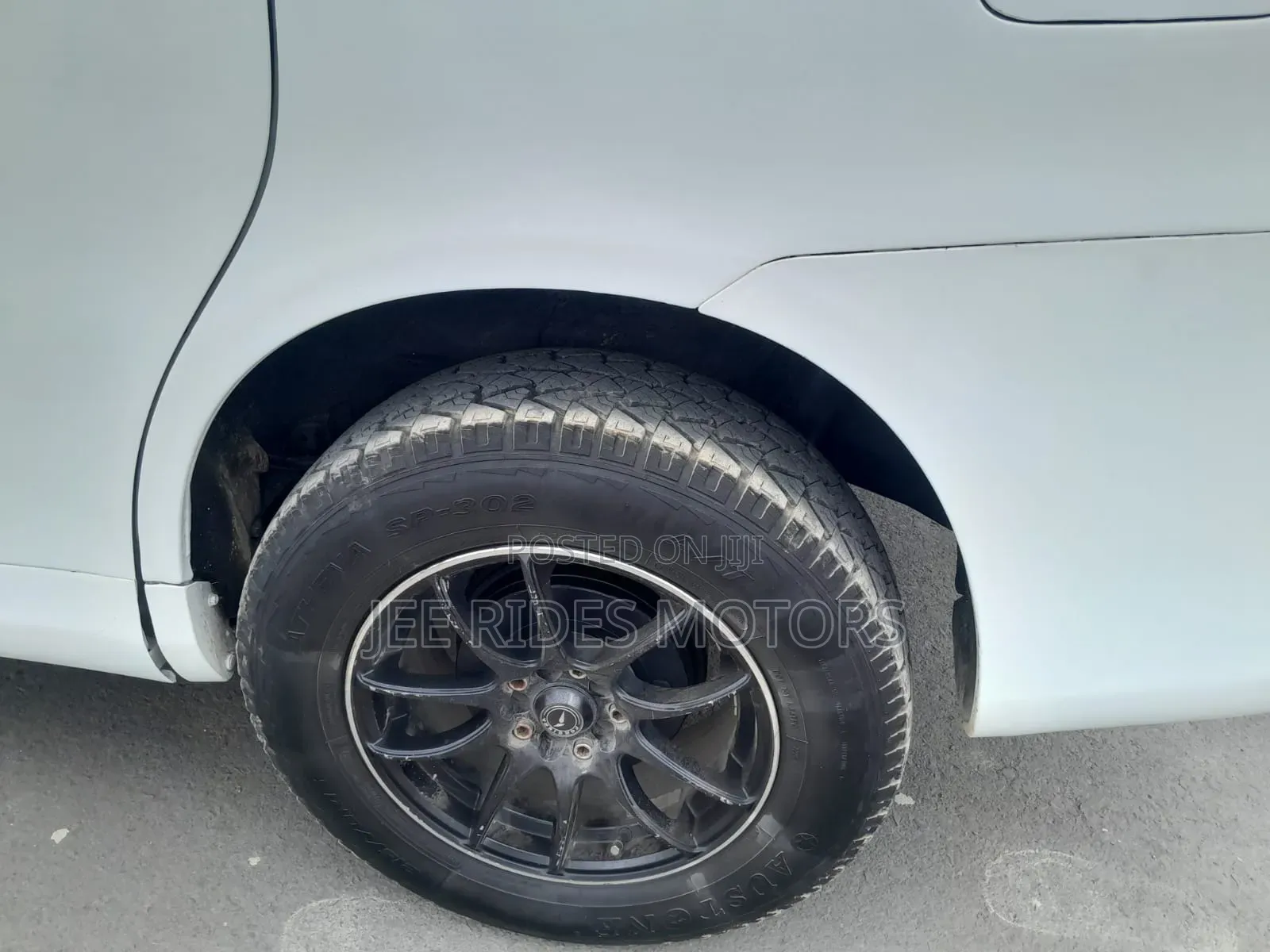 Toyota Voxy 2010 White