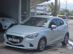Mazda Demio 2018 Gray