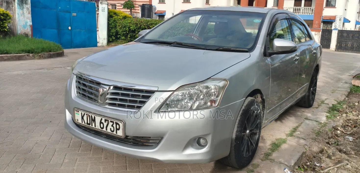 Toyota Premio 2016 Silver