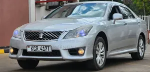 Toyota Crown 2011 Silver