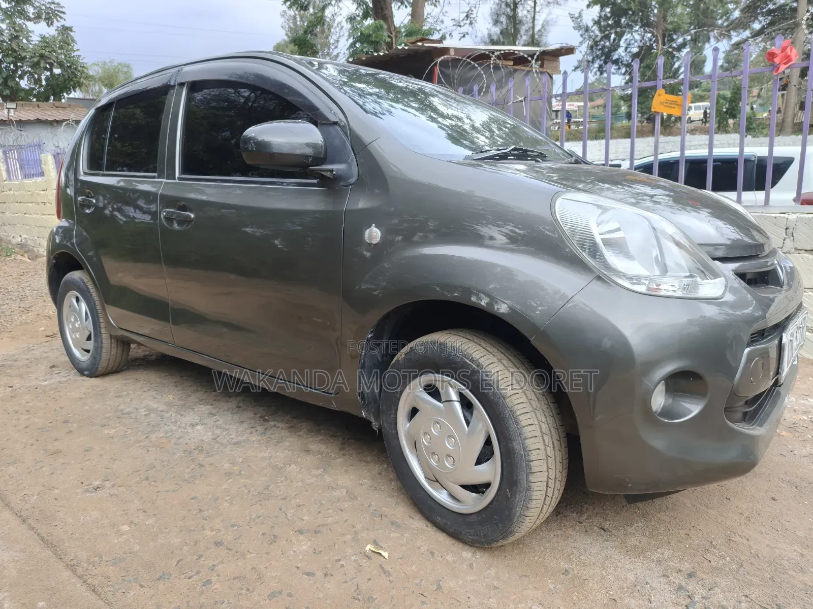 Toyota Passo 2015 Gray