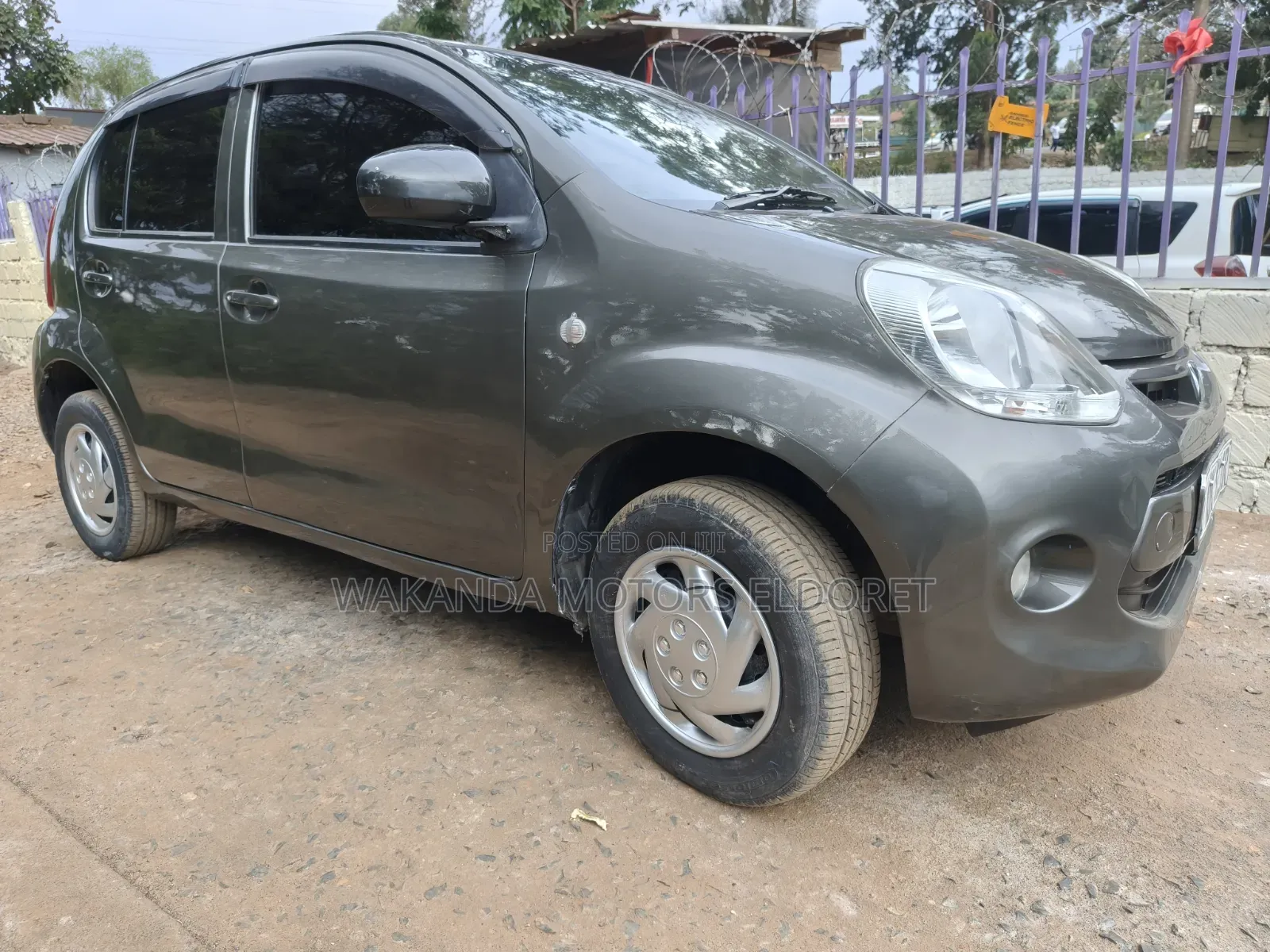 Toyota Passo 2015 Gray