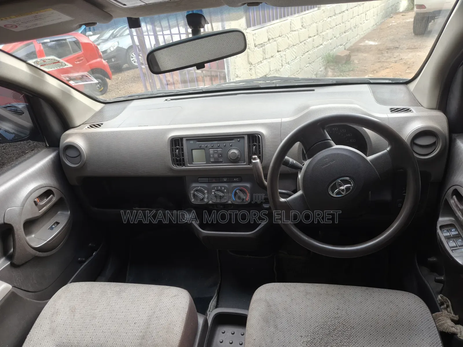 Toyota Passo 2015 Gray