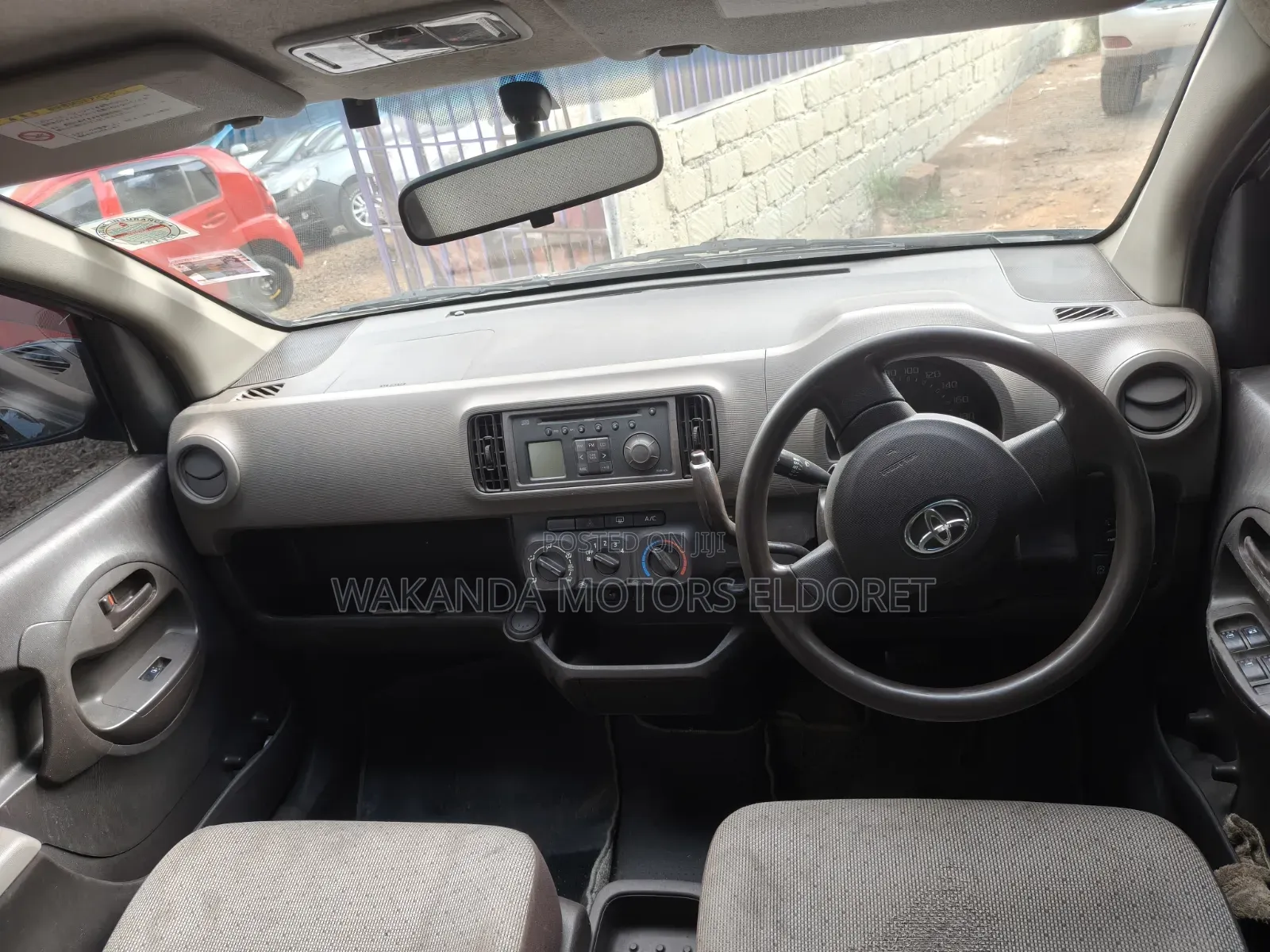 Toyota Passo 2015 Gray