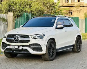 Mercedes-Benz GLE-Class 2019 White