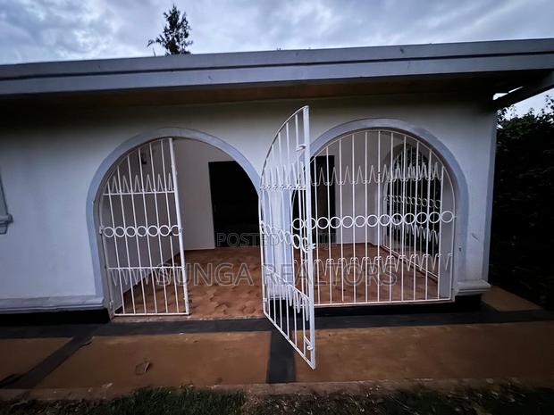 1bdrm Bungalow in Loresho for rent