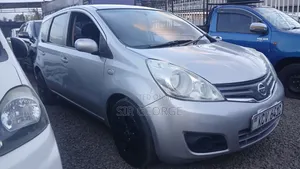 Nissan Note 2012 Silver