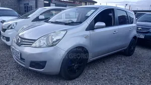 Nissan Note 2012 Silver