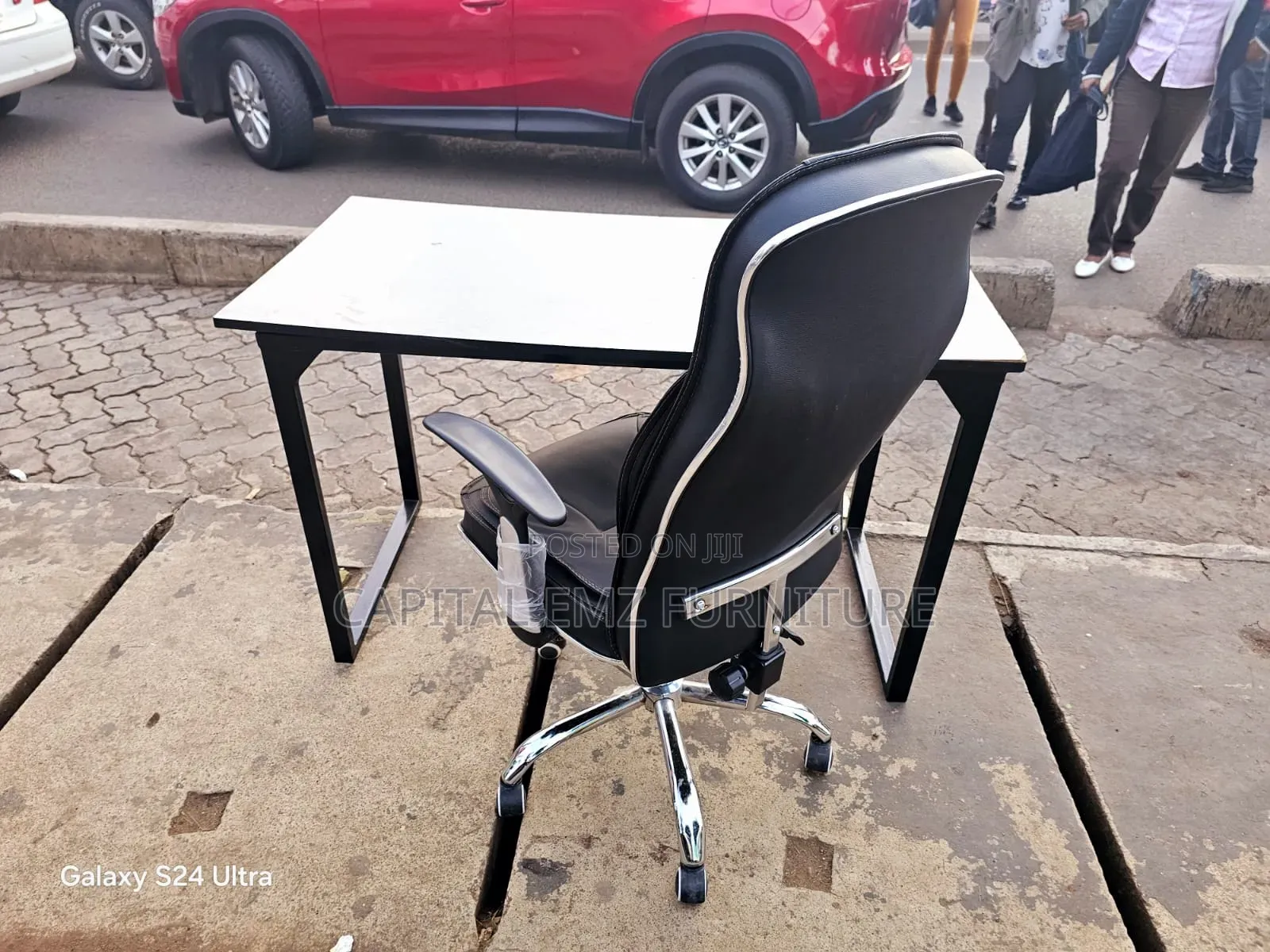 Modern Desks and Reclining Chairs