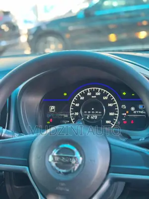 Nissan Note 1.2 Hybrid 2020 Red