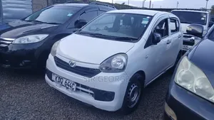 Daihatsu Mira 2017 White