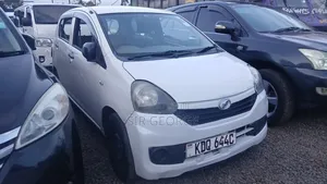 Daihatsu Mira 2017 White