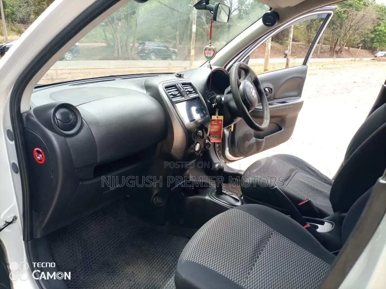 Nissan March 2015 Silver