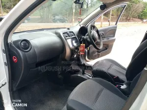 Nissan March 2015 Silver