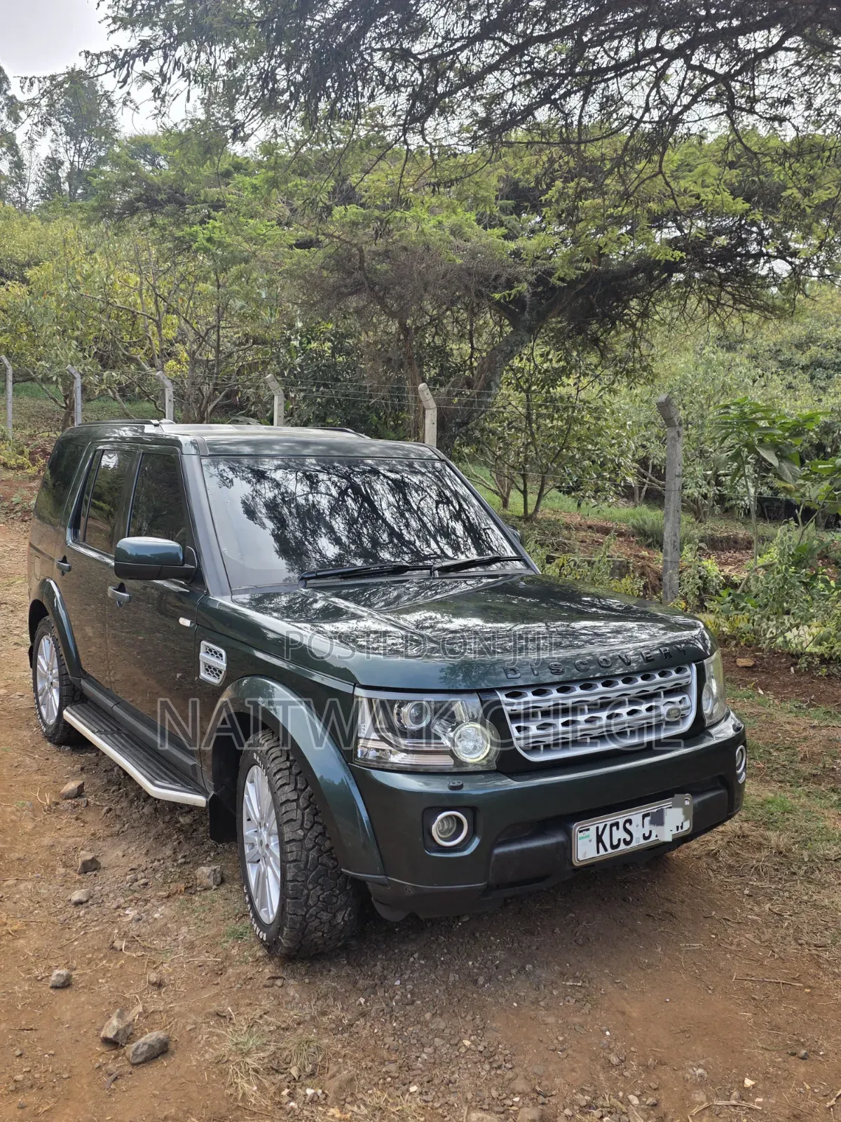 Land Rover Discovery 2012 Green