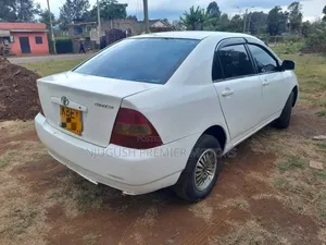 Toyota Corolla 2002 White