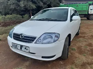 Toyota Corolla 2002 White
