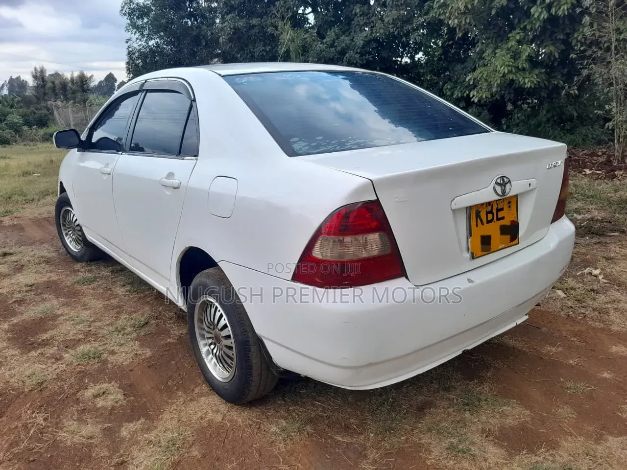 Toyota Corolla 2002 White