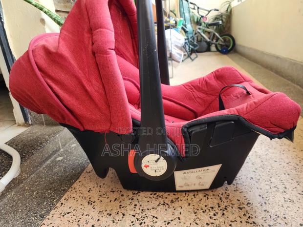 Baby Car Seat - thumbnail 2