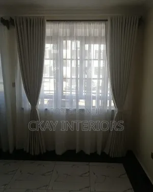 Turn a Simple Room Into a Thoughtfully Styled Space With Right Curtain