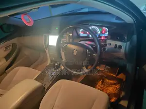 Toyota Crown 2008 Blue