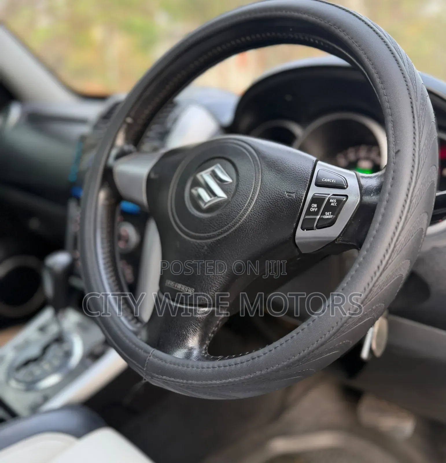 Suzuki Escudo 2010 White
