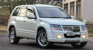 Suzuki Escudo 2010 White