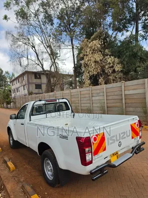 Isuzu D-MAX 2019 White