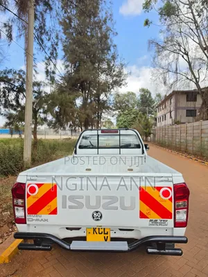 Isuzu D-MAX 2019 White
