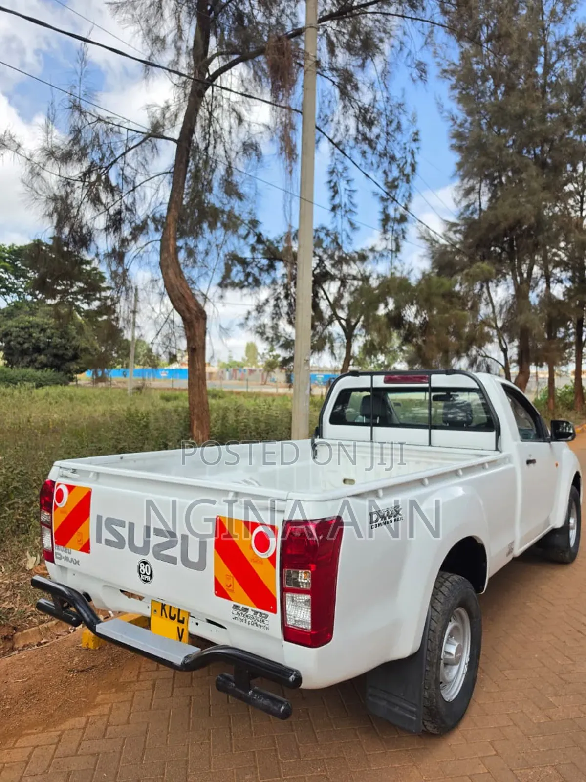 Isuzu D-MAX 2019 White